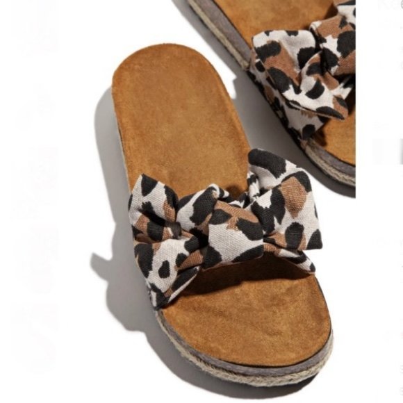 Leopard Bow Slides - Picture 2 of 6